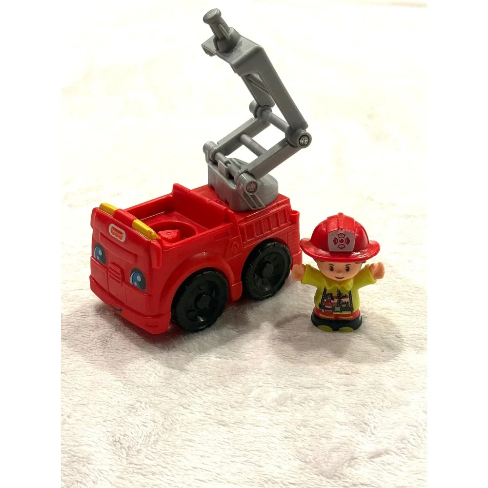 Fisher-Price Little People Fire Truck with Firefighter Erika Figure‎ Red Toy Set